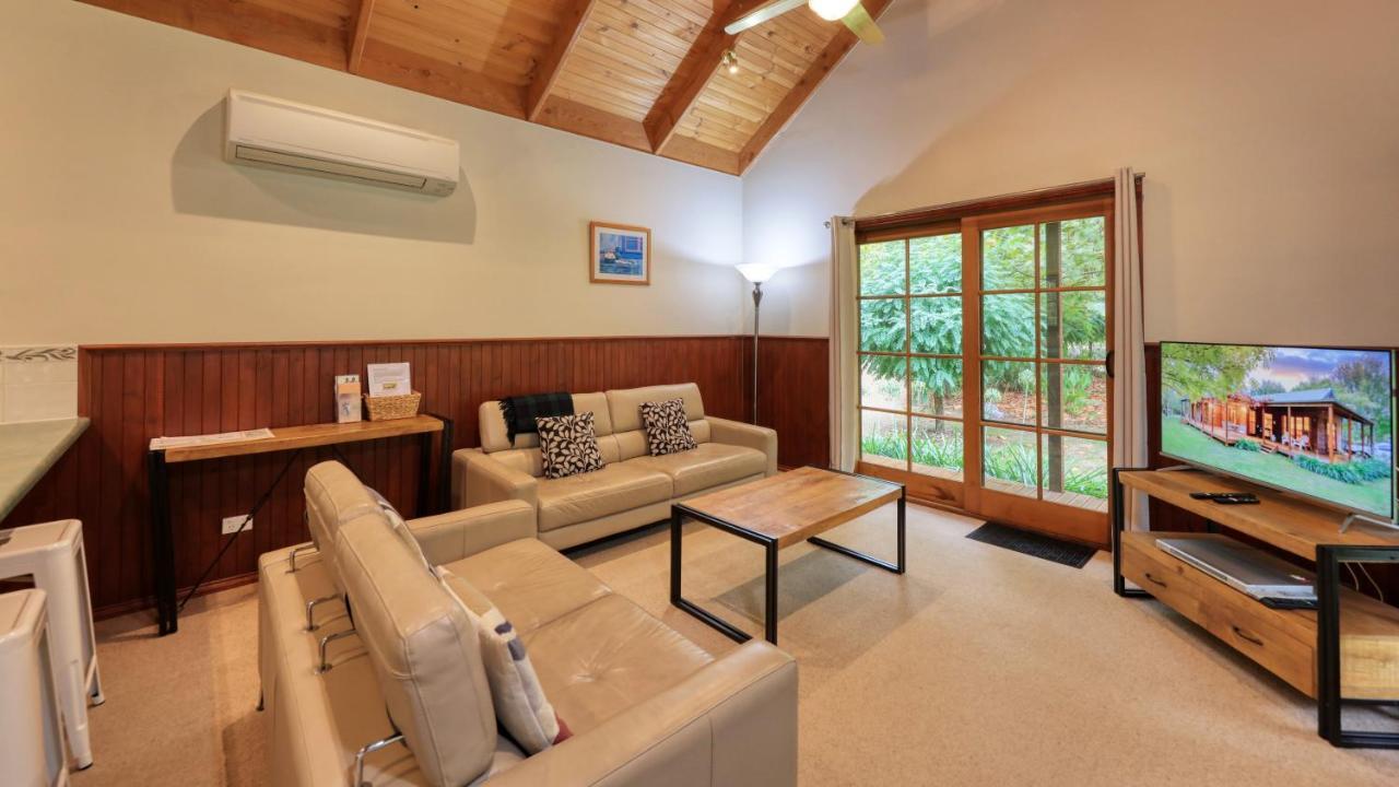 Beechworth Cedar Cottages Esterno foto