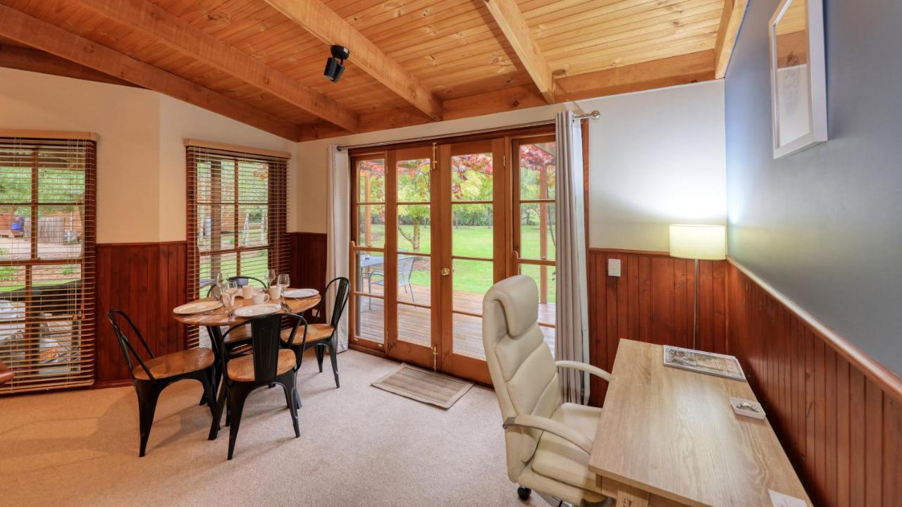 Beechworth Cedar Cottages Esterno foto