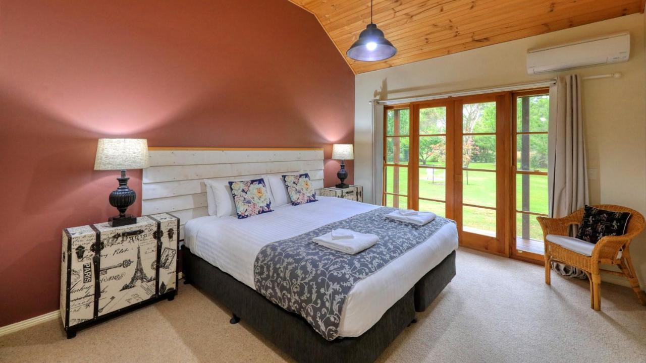 Beechworth Cedar Cottages Esterno foto