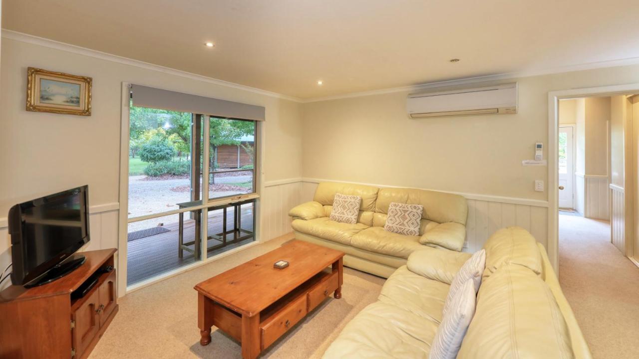 Beechworth Cedar Cottages Esterno foto