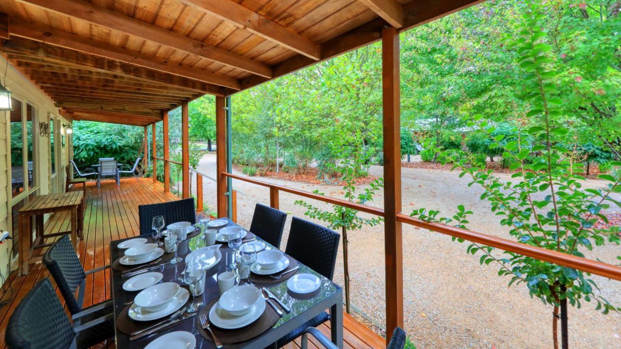 Beechworth Cedar Cottages Esterno foto