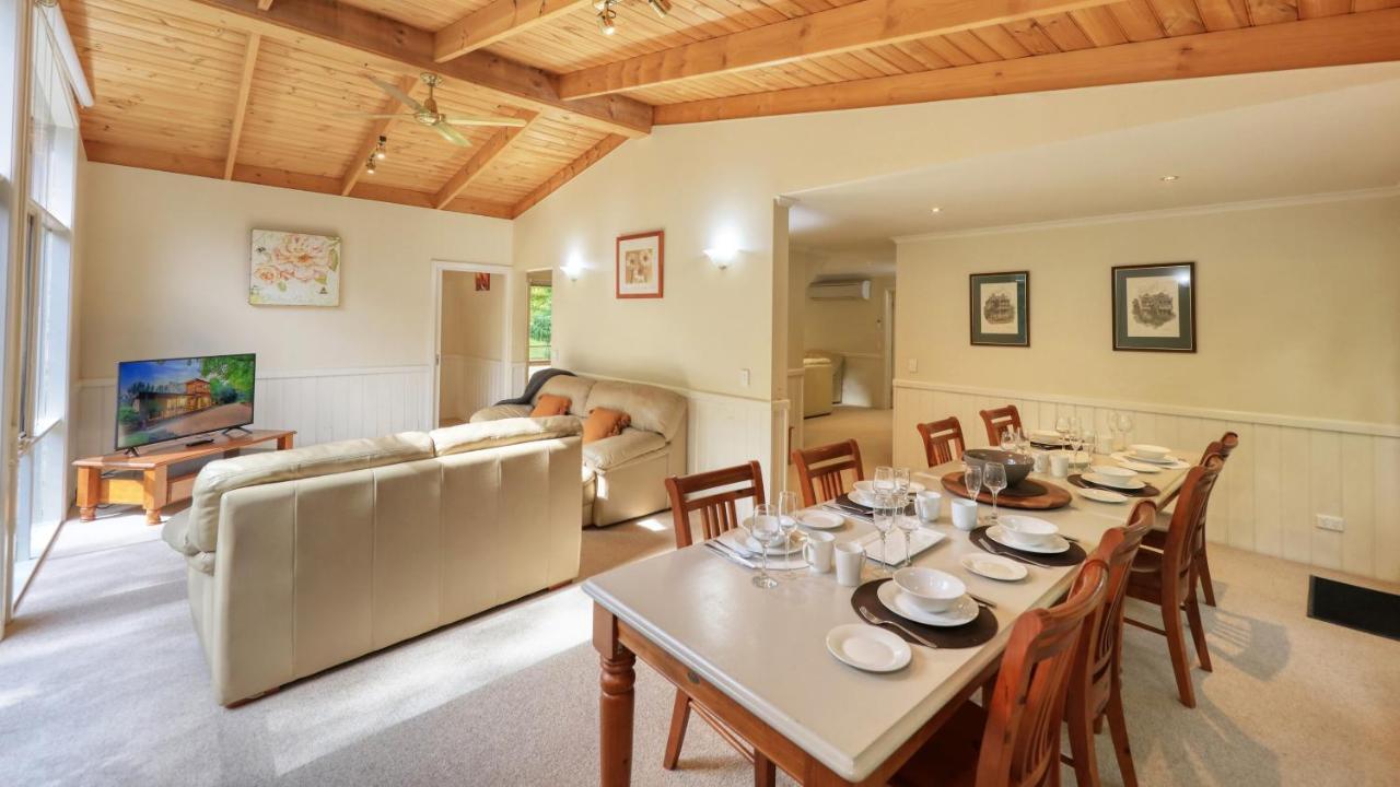 Beechworth Cedar Cottages Esterno foto