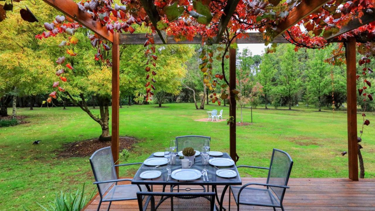 Beechworth Cedar Cottages Esterno foto