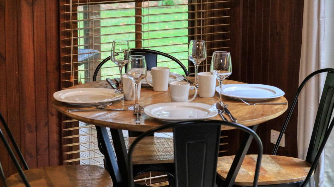Beechworth Cedar Cottages Esterno foto