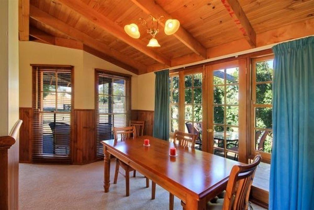 Beechworth Cedar Cottages Esterno foto